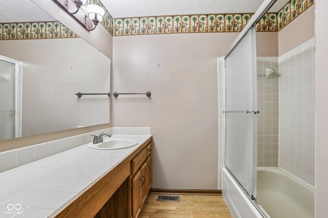 4624 Stansbury Lane, Indianapolis, IN 46254