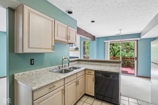 4624 Stansbury Lane, Indianapolis, IN 46254