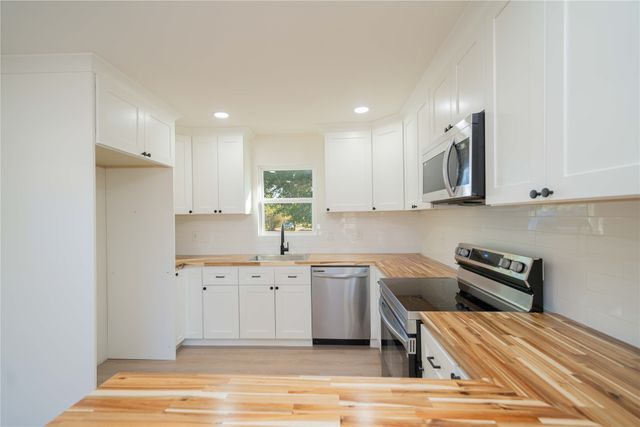 507 West Street, Pittsburg, TX 75686