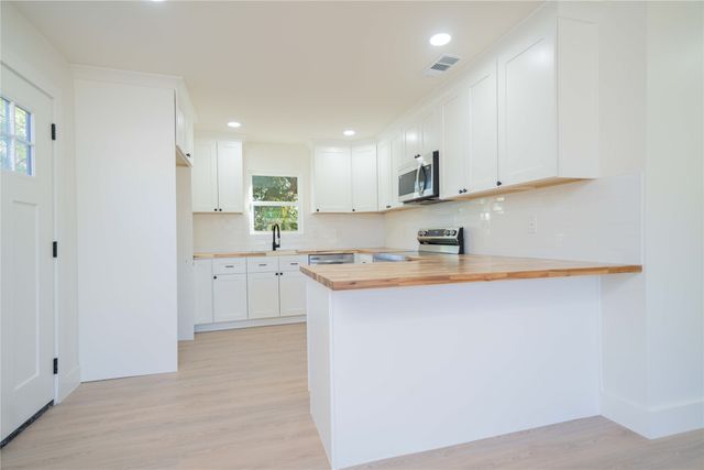 507 West Street, Pittsburg, TX 75686