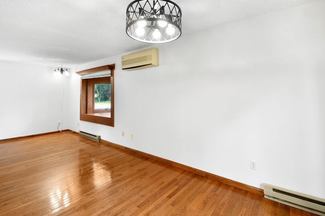 2119 27 Avenue S, Fargo, ND 58103