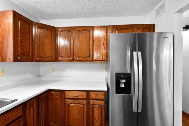 2119 27 Avenue S, Fargo, ND 58103