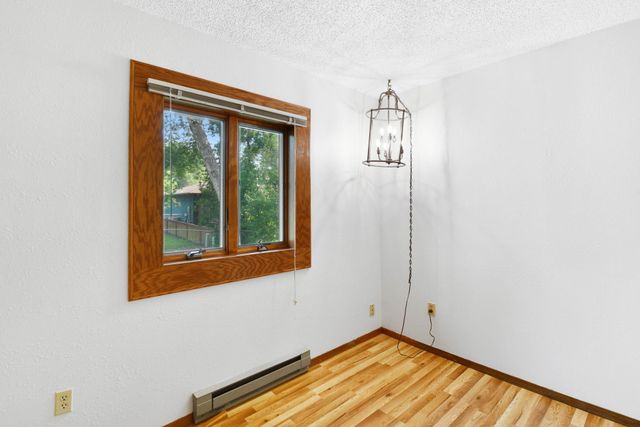 2119 27 Avenue S, Fargo, ND 58103