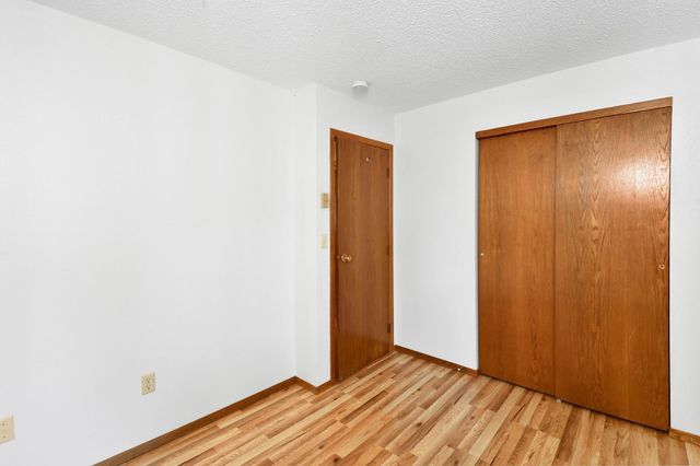 2119 27 Avenue S, Fargo, ND 58103