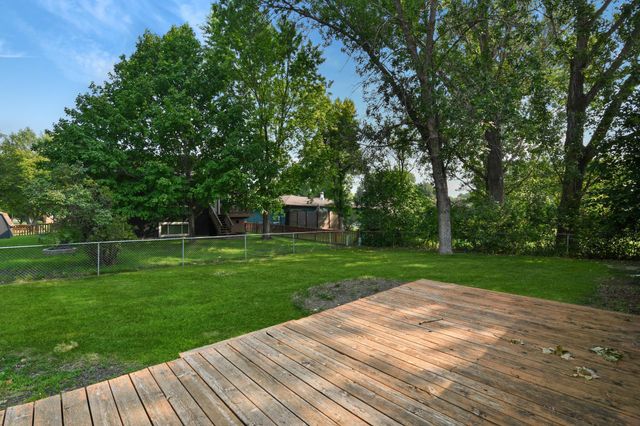 2119 27 Avenue S, Fargo, ND 58103