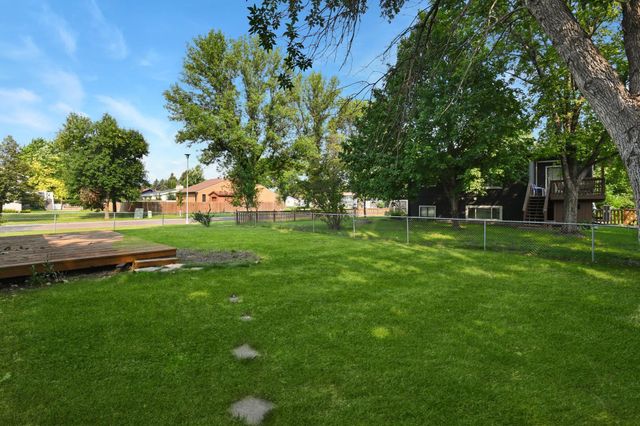 2119 27 Avenue S, Fargo, ND 58103