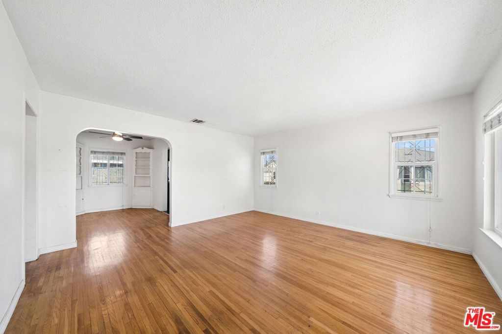 601 W Arbutus Street, Compton, CA 90220 — photo 5