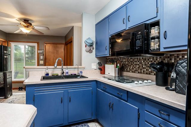 1107 PINE VALLEY Drive, Rockford, IL 61107