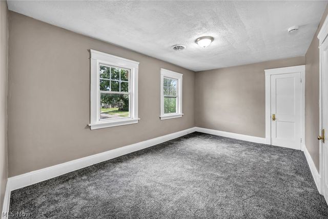 13016 Beachwood Avenue, Cleveland, OH 44105