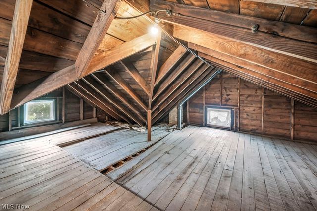 13016 Beachwood Avenue, Cleveland, OH 44105