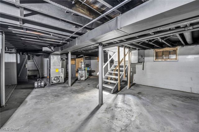 13016 Beachwood Avenue, Cleveland, OH 44105