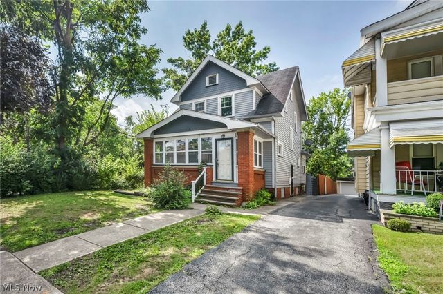 13016 Beachwood Avenue, Cleveland, OH 44105