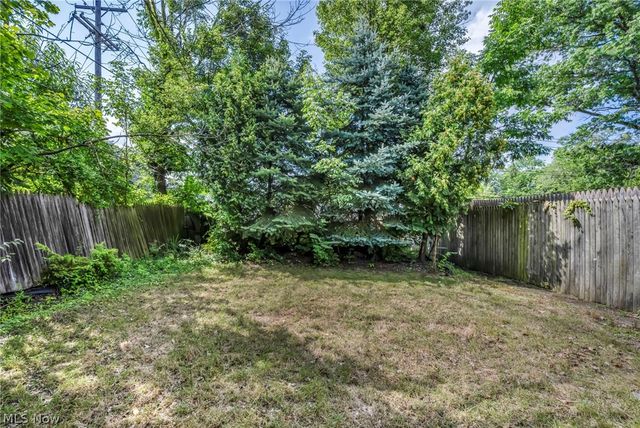 13016 Beachwood Avenue, Cleveland, OH 44105