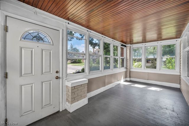 13016 Beachwood Avenue, Cleveland, OH 44105