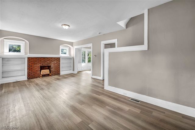 13016 Beachwood Avenue, Cleveland, OH 44105