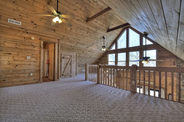 142 Arrow Ridge Road, Mccaysville, GA 30555