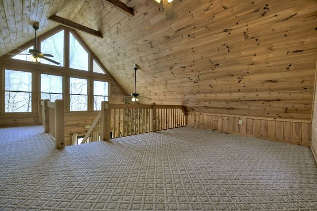 142 Arrow Ridge Road, Mccaysville, GA 30555