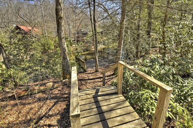 142 Arrow Ridge Road, Mccaysville, GA 30555