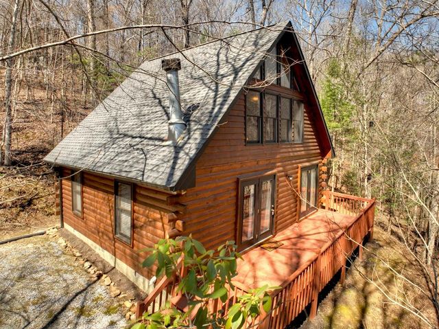 142 Arrow Ridge Road, Mccaysville, GA 30555