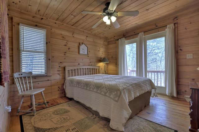 142 Arrow Ridge Road, Mccaysville, GA 30555