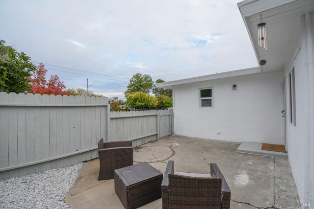 456 Lovers Ln, Vacaville, CA 95688