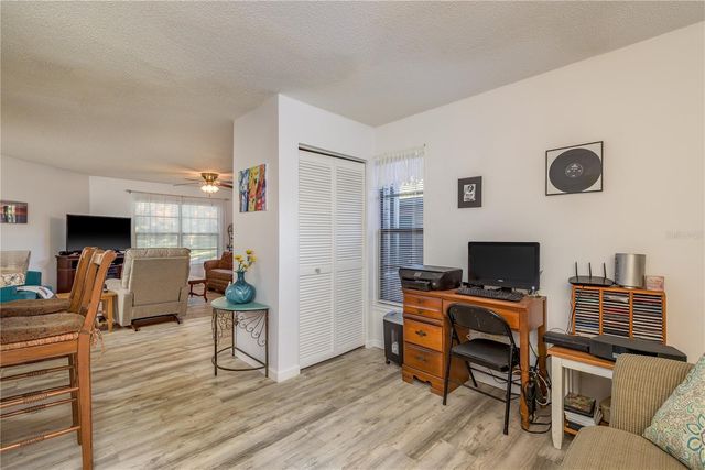 1901 LENNOX ROAD E 1901, Palm Harbor, FL 34683