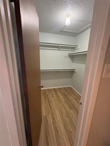 2704 Aftonshire WAY B, Austin, TX 78748