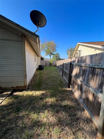 2704 Aftonshire WAY B, Austin, TX 78748