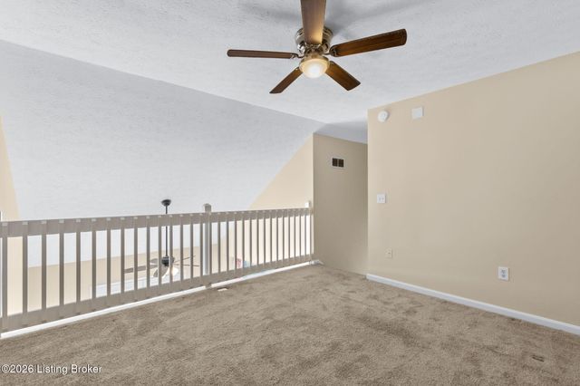 4223 Southern Farm Blvd, Louisville, KY 40216