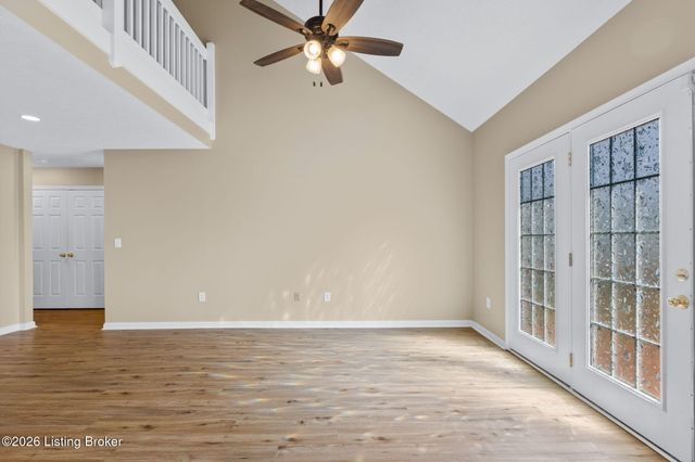 4223 Southern Farm Blvd, Louisville, KY 40216