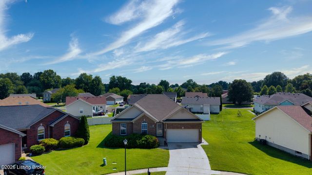 4223 Southern Farm Blvd, Louisville, KY 40216