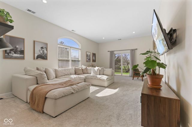 18865 Wimbley Way, Noblesville, IN 46060