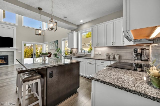 606 Monteforte Court 43, Avon Lake, OH 44012