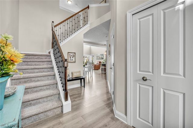 606 Monteforte Court 43, Avon Lake, OH 44012