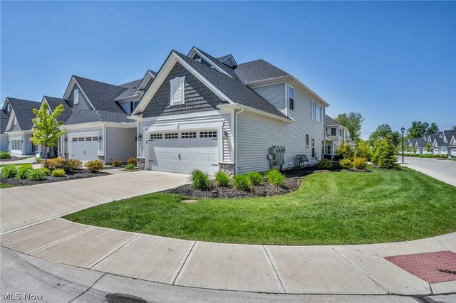 606 Monteforte Court 43, Avon Lake, OH 44012
