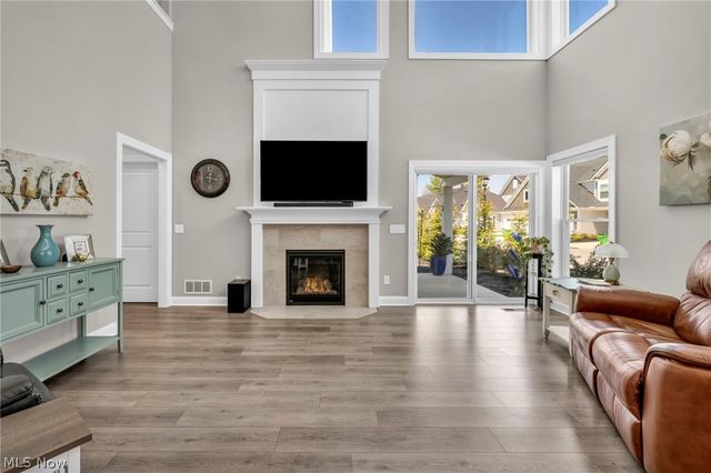 606 Monteforte Court 43, Avon Lake, OH 44012