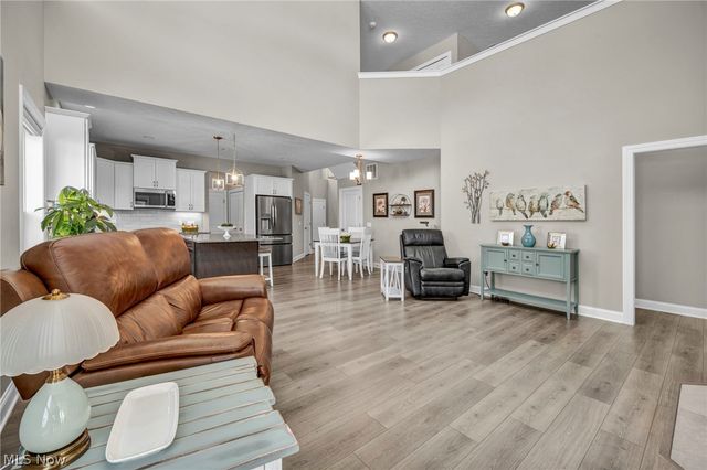 606 Monteforte Court 43, Avon Lake, OH 44012