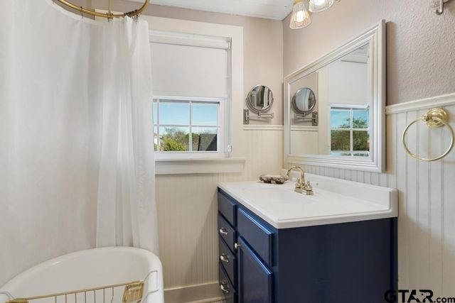 107 Rowland Pl, Tyler, TX 75701