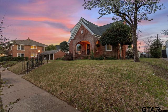 107 Rowland Pl, Tyler, TX 75701