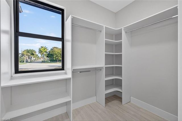 819 SW 16th TER, Cape Coral, FL 33991