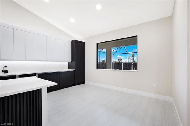 819 SW 16th TER, Cape Coral, FL 33991