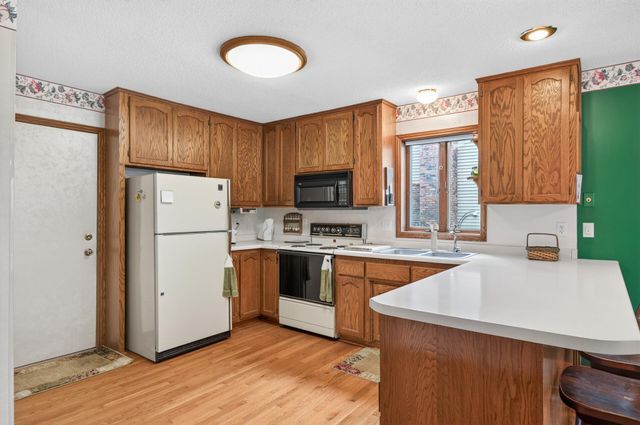 2697 Jessica Court, Little Canada, MN 55117