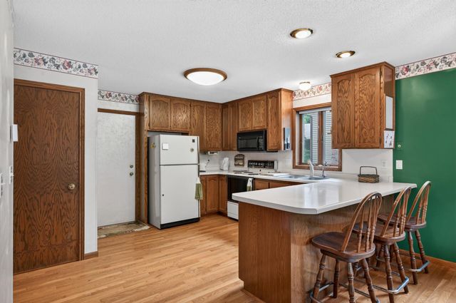2697 Jessica Court, Little Canada, MN 55117