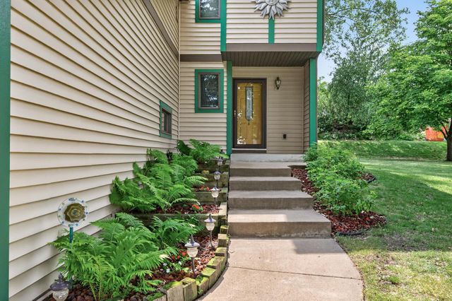 2697 Jessica Court, Little Canada, MN 55117