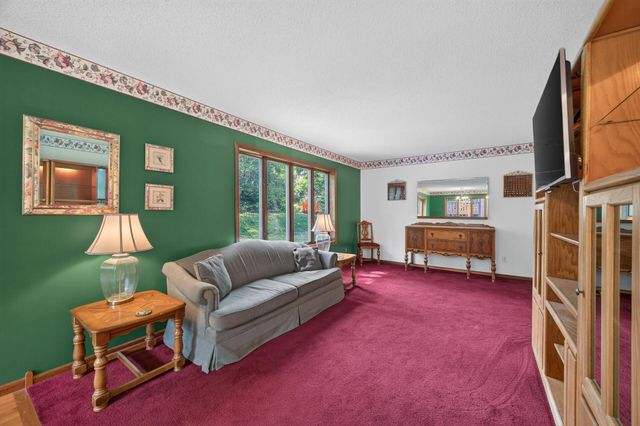 2697 Jessica Court, Little Canada, MN 55117