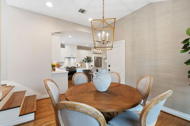 2210 Chantilly Lane, Houston, TX 77018