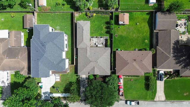 2210 Chantilly Lane, Houston, TX 77018