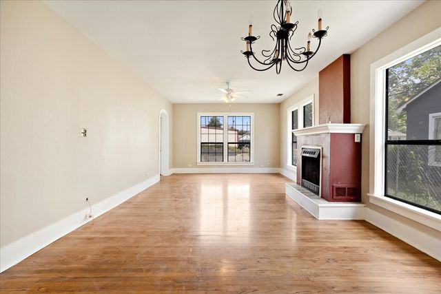 726 W Texas, Denison, TX 75020