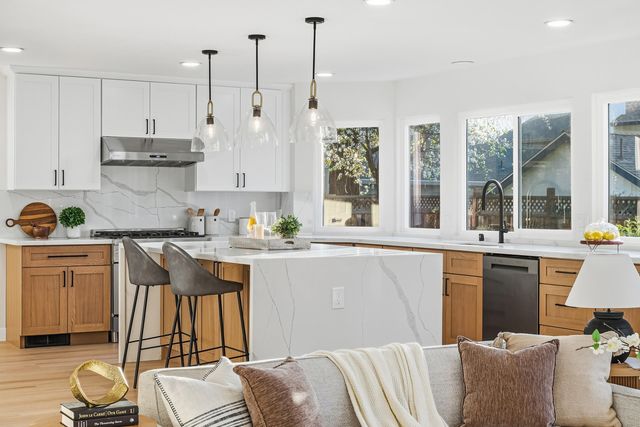 2058 Palmer Dr, Pleasanton, CA 94588