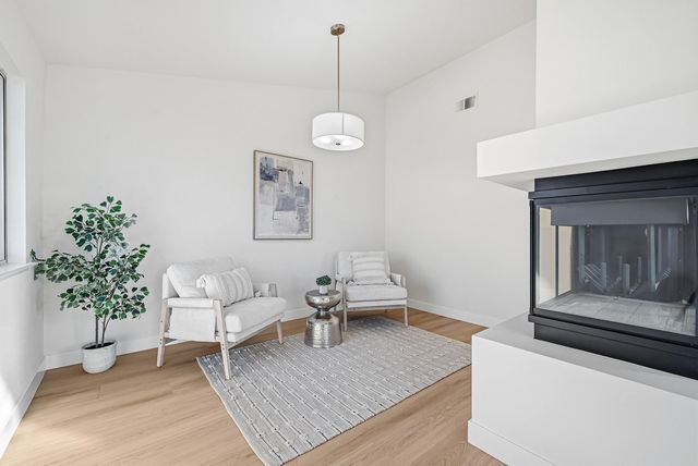 2058 Palmer Dr, Pleasanton, CA 94588